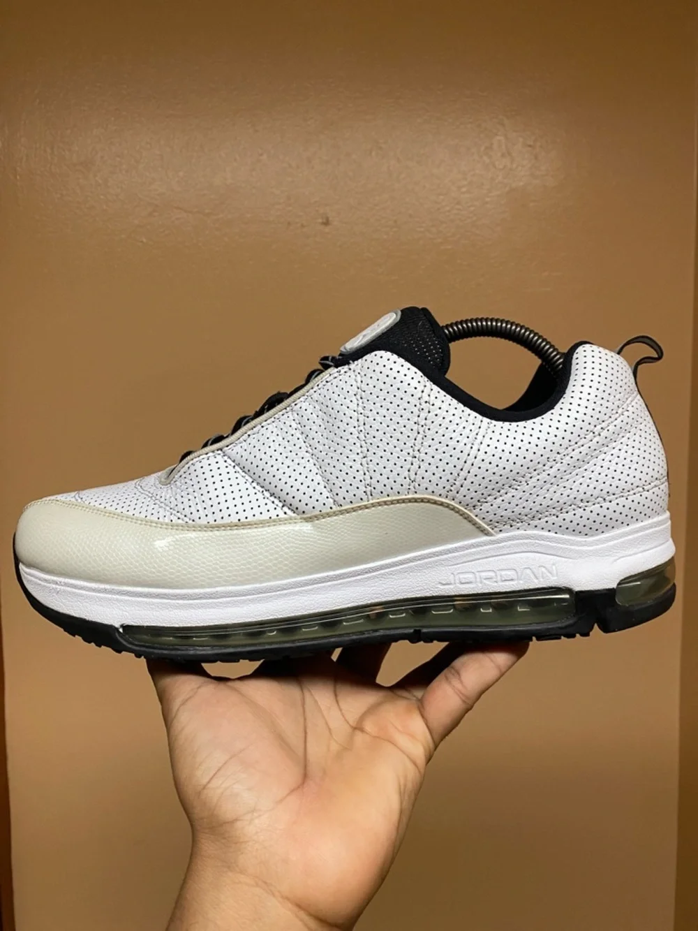 2011 Air Jordan CMFT Max Air 12 LTR “White/Wolf Grey-Black” Size 10.5 434034-102